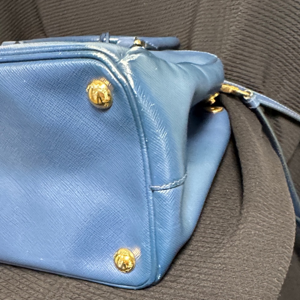 Prada Blue Saffiano Leather Women's Bag - Picture 4 of 16